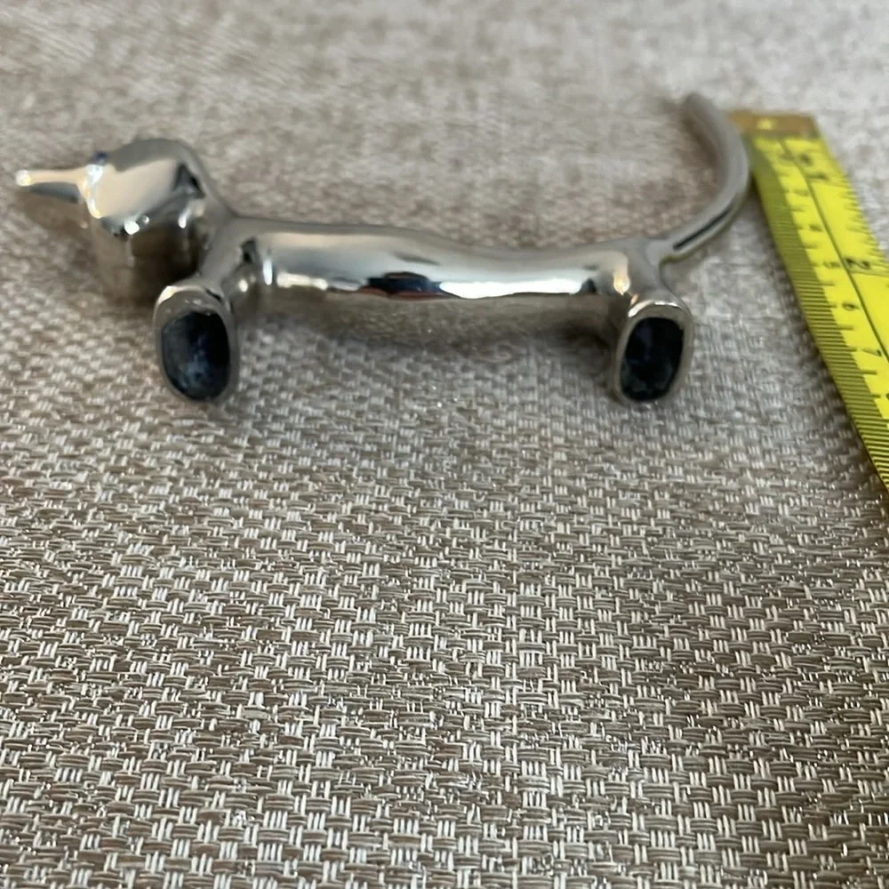 N/A silver dog